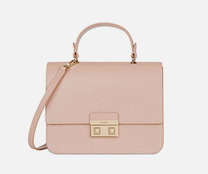 Additional offers from the brand Furla 191008_Furla_Angebote_300x250px-3.jpg