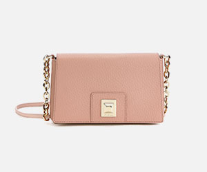 Weitere Angebote der Marke Furla 200120-furla-angebote-300x250px-1.jpg