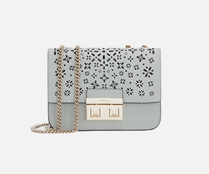 Kolejne oferty marki Furla 190429_Furla_Angebote_300x250px_03.jpg
