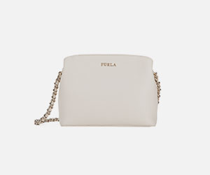 Weitere Angebote der Marke Furla 190326_Furla_Angebote_300x250px_05.jpg