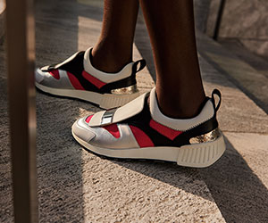 Additional offers from the brand Sergio Rossi 191008_Sergio_Rossi_Angebote_300x250px-1.jpg