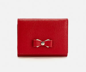 Additional offers from the brand Furla 191204_Furla_Angebote_300x250px-2.jpg